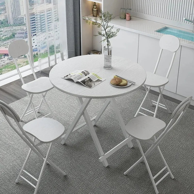 Installation-free folding table